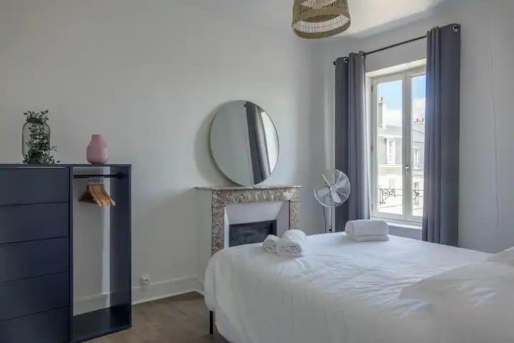 Apartamento T2 Le Chatelet Orléans Exterior foto